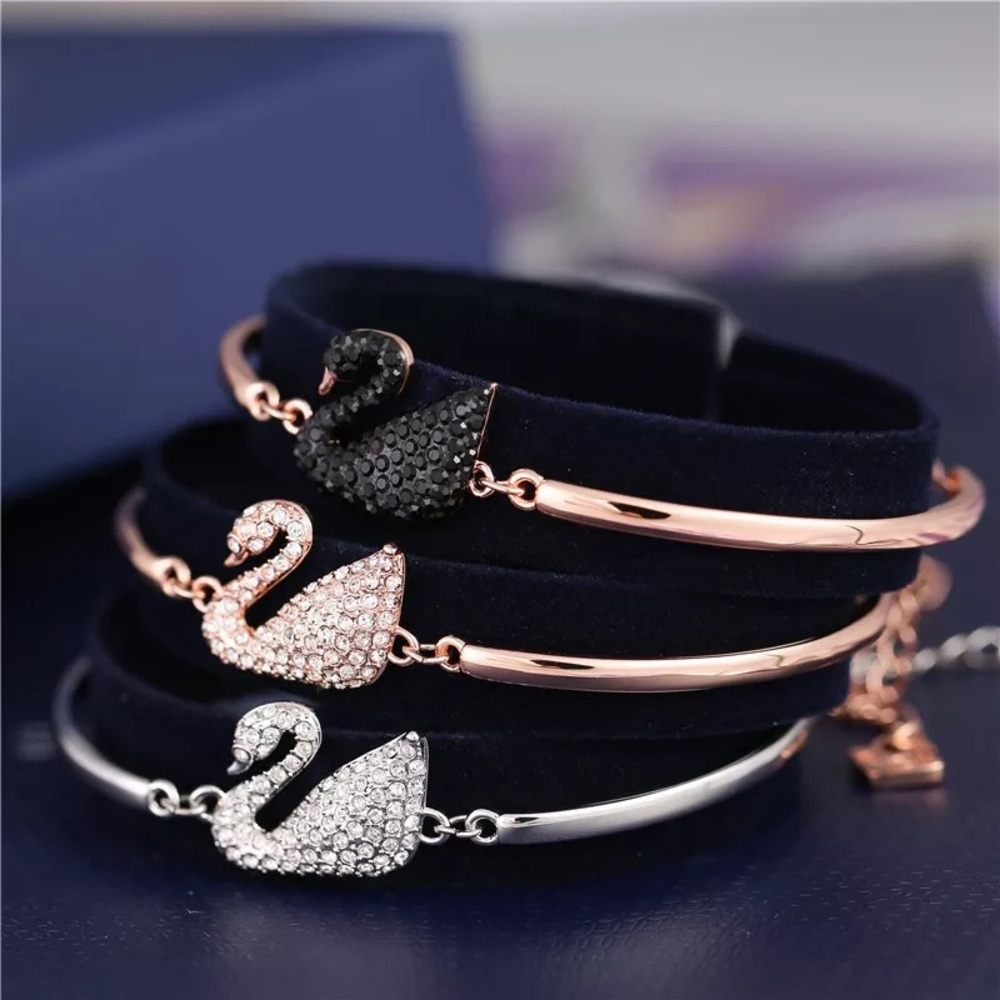 White, Yellow Gold Diamond Swan Bangle Bracelet